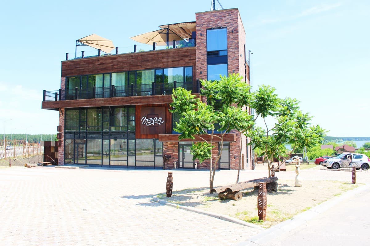 Фасад арт-ресторана Галерея